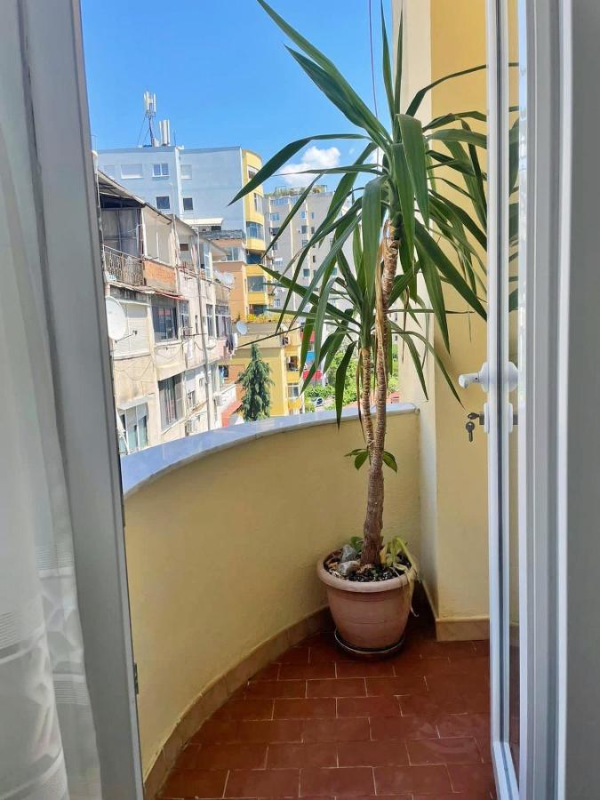 Central City Apartment 地拉那 外观 照片