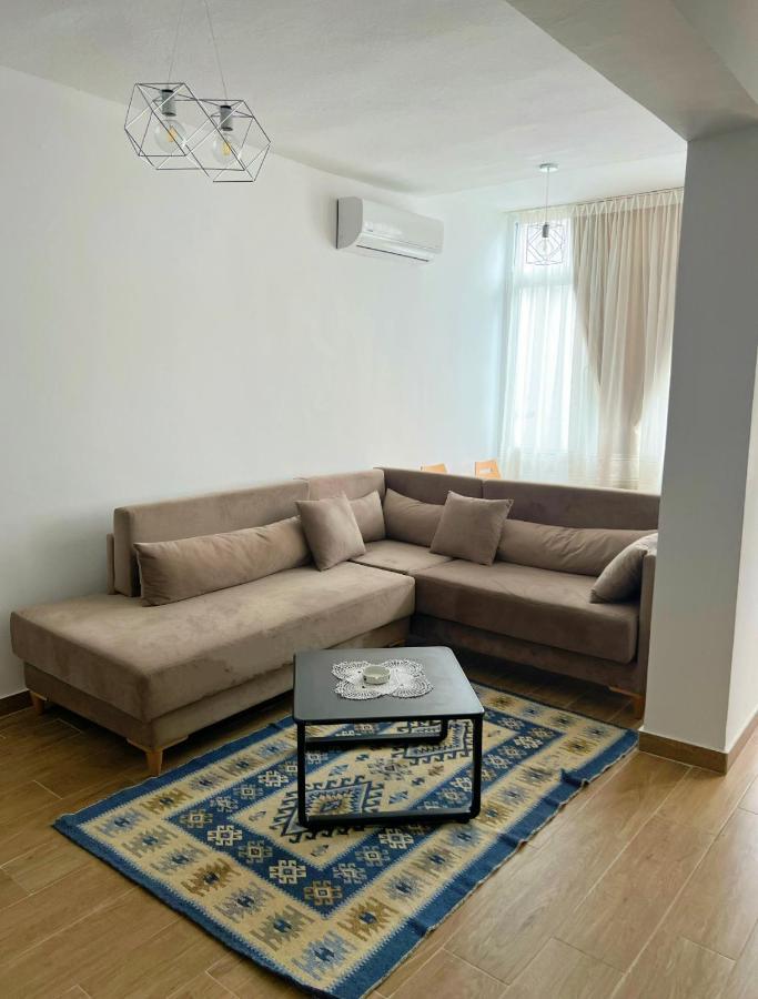 Central City Apartment 地拉那 外观 照片