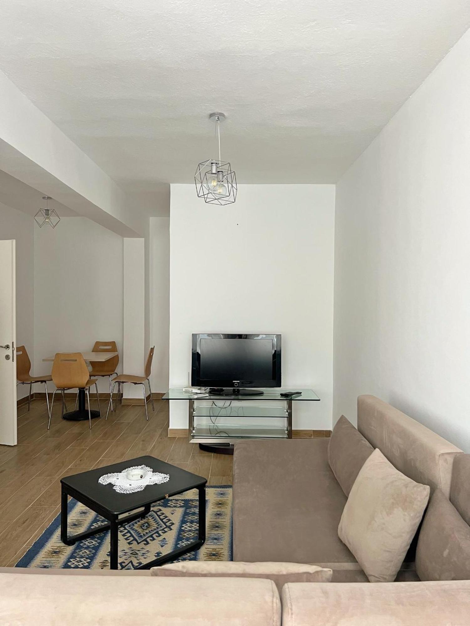 Central City Apartment 地拉那 外观 照片